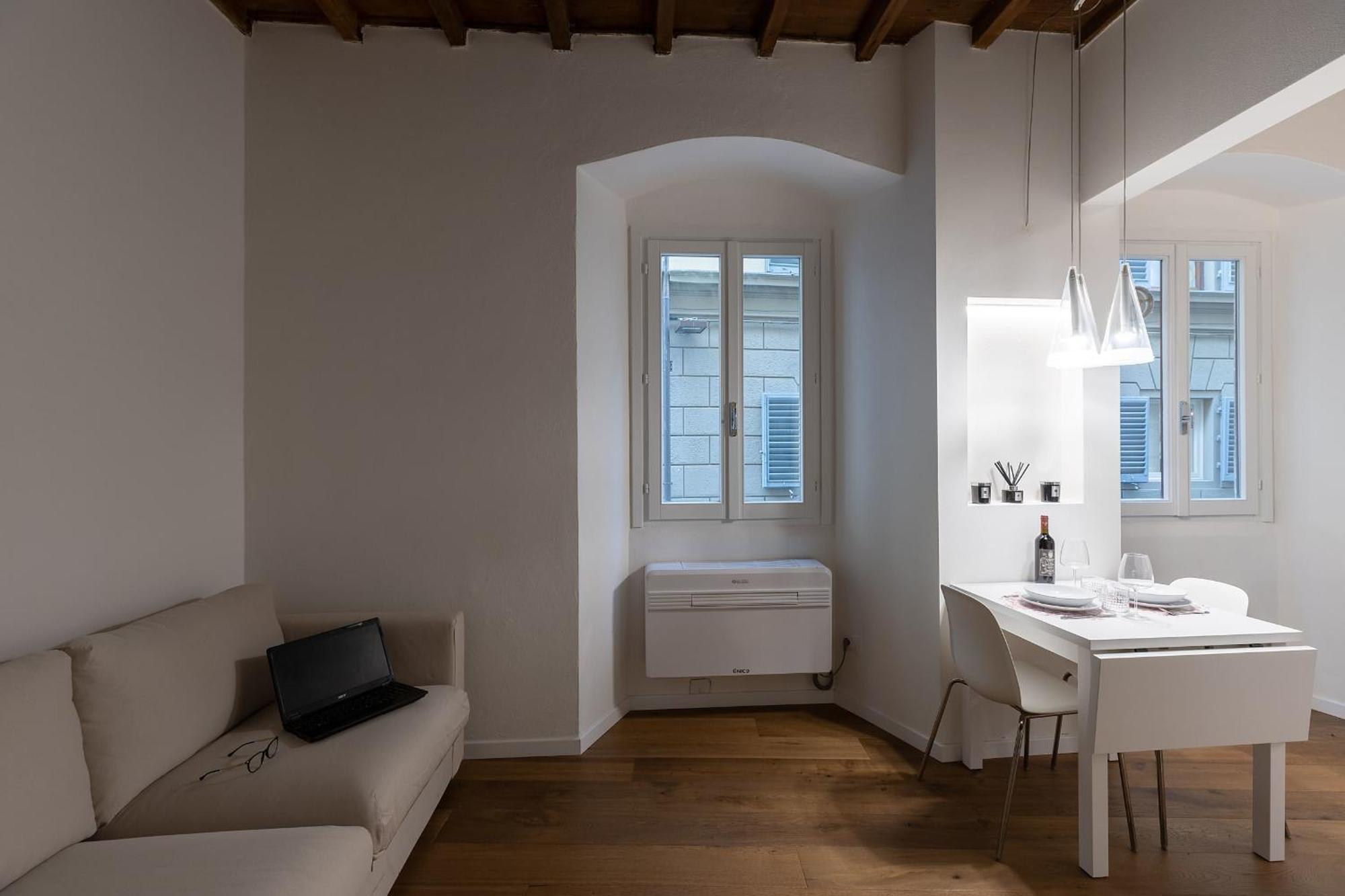 Alighieri'S Suite-Hosted By Sweetstay ฟลอเรนซ์ ภายนอก รูปภาพ